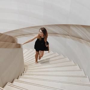 Meet your Posher, Whitney